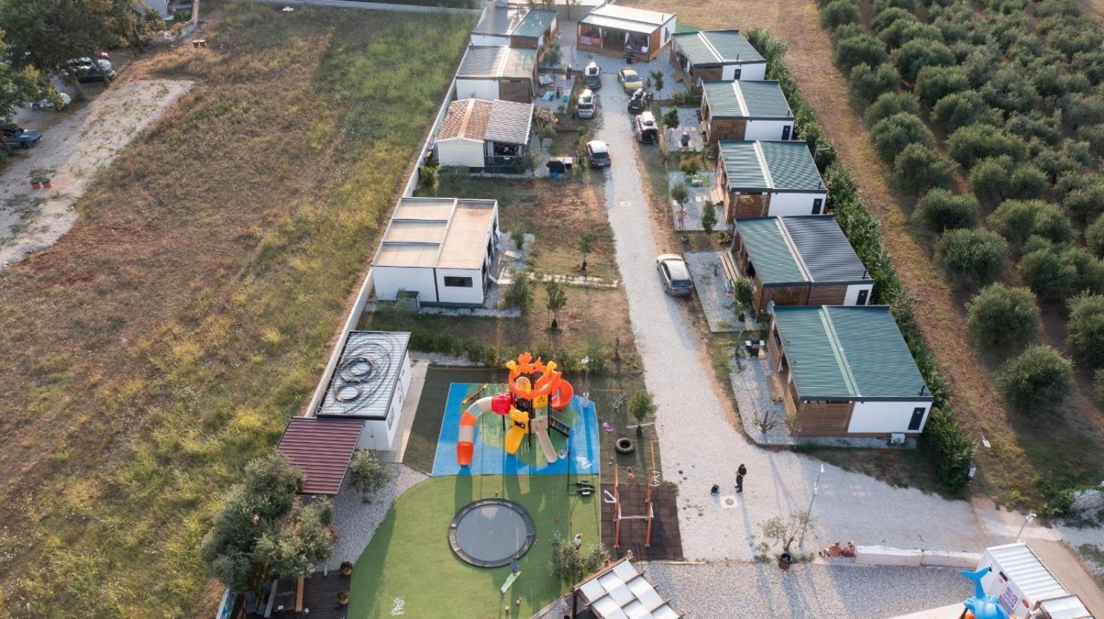 Mobilheim-pia Superb, Mit Pool, Fuer Familien Mit Kindern *