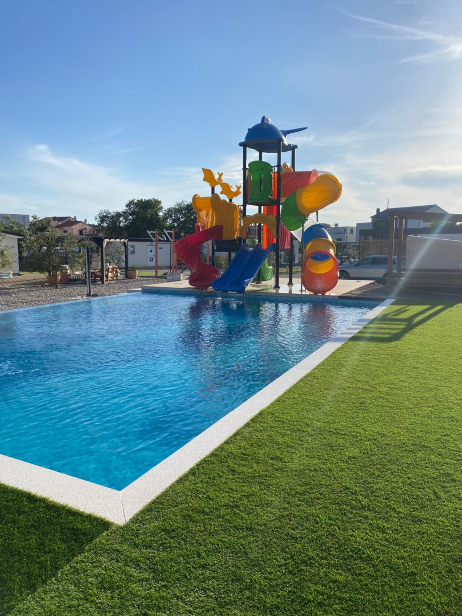 Apartman Mobilheim-pia Superb, Mit Pool, Fuer Familien Mit Kindern